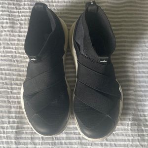 Adidas pureboost Womens size 6.5